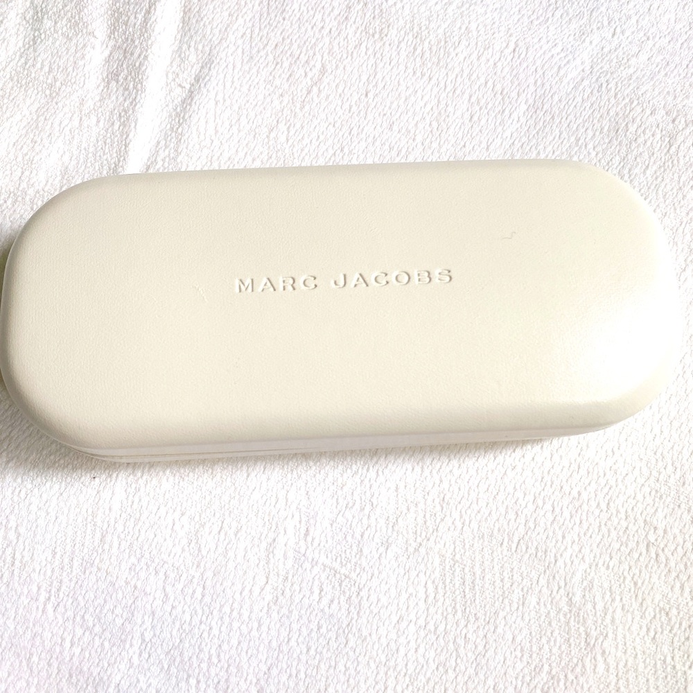 Eyeglasses /sunglasses case
